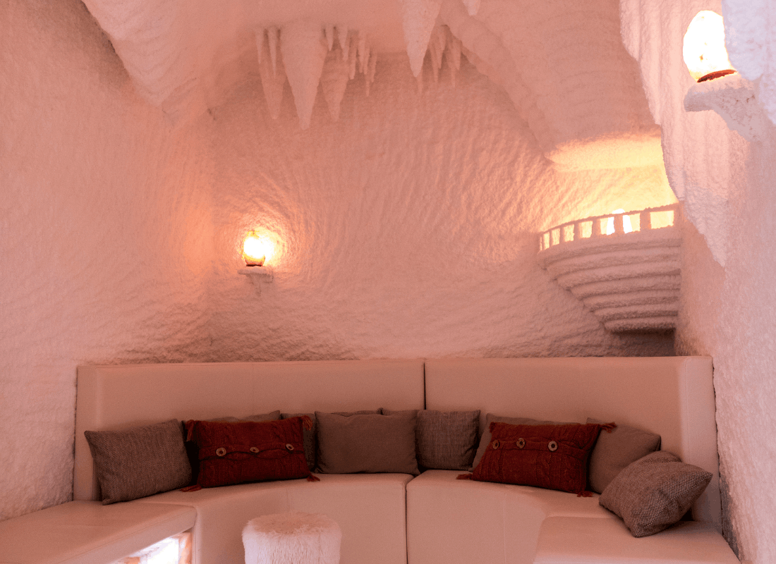 Halotherapy salt room