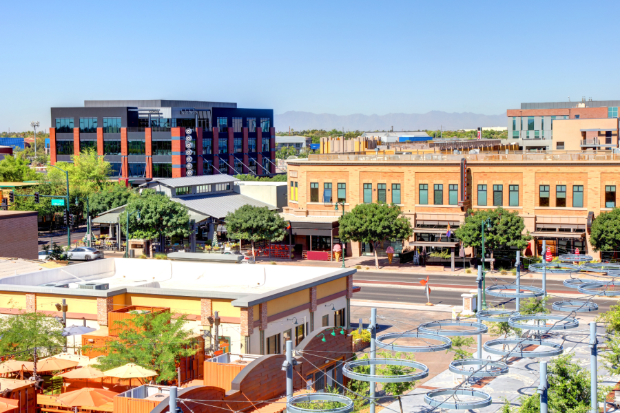Downtown Gilbert streetscape and storefronts – Gilbert web design